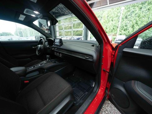 Used 2025 Honda HR-V Sport image 26