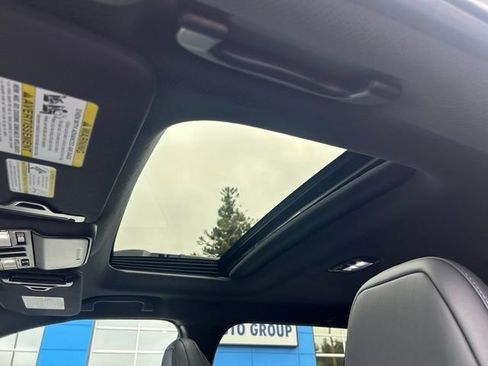 New 2026 Subaru Outback Touring AWD/4WD image 18