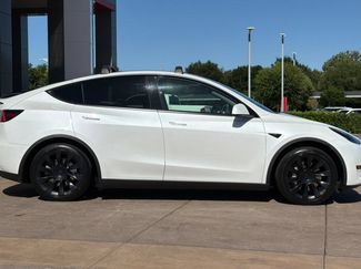 Used 2021 Tesla Model Y Long Range AWD/4WD video 3
