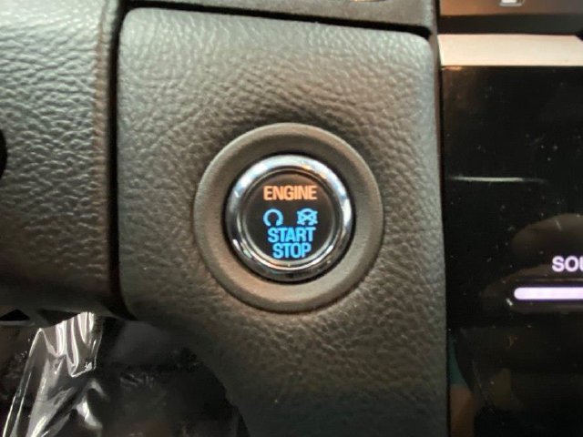 Used 2018 Ford Taurus SHO AWD/4WD image 30