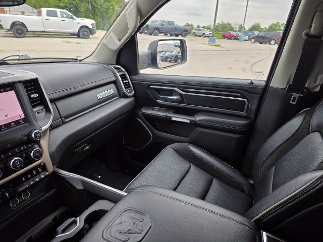 Used 2022 RAM 1500 Laramie AWD/4WD image 32