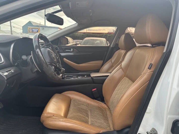 Used 2016 Nissan Maxima SR FWD image 11