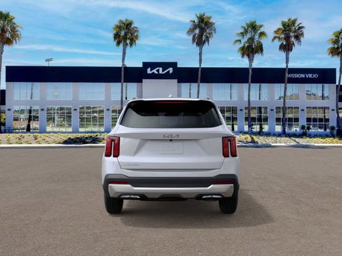 New 2026 Kia Sorento S image 5