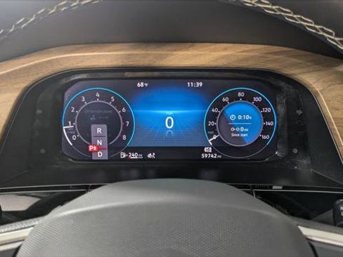 Used 2024 Volkswagen Atlas SE FWD image 28