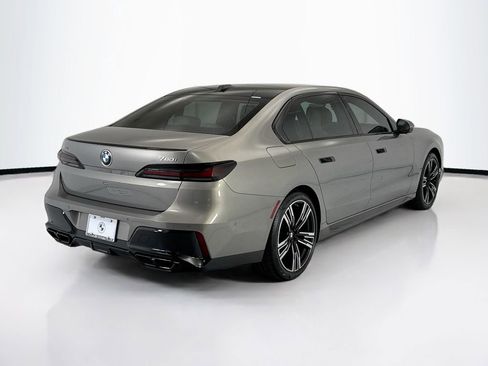 Certified 2023 BMW 760i xDrive AWD/4WD image 5
