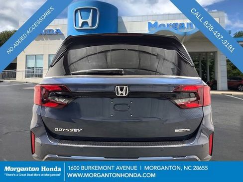 New 2026 Honda Odyssey Touring image 5