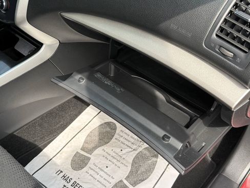Used 2014 Nissan Altima 2.5 S FWD image 8