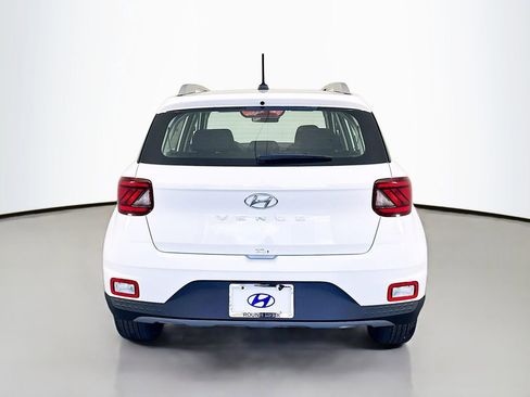 New 2026 Hyundai Venue SEL image 6