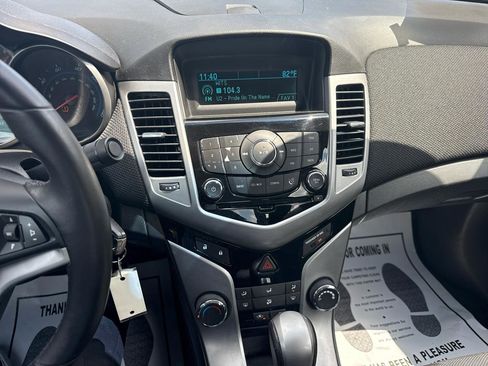 Used 2014 Chevrolet Cruze LT FWD image 29
