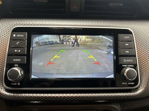 Used 2020 Nissan Kicks S image 15