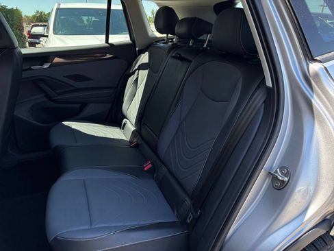 Used 2026 Volkswagen Tiguan SE FWD image 39