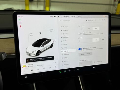 Used 2020 Tesla Model 3 Standard Range Plus image 34