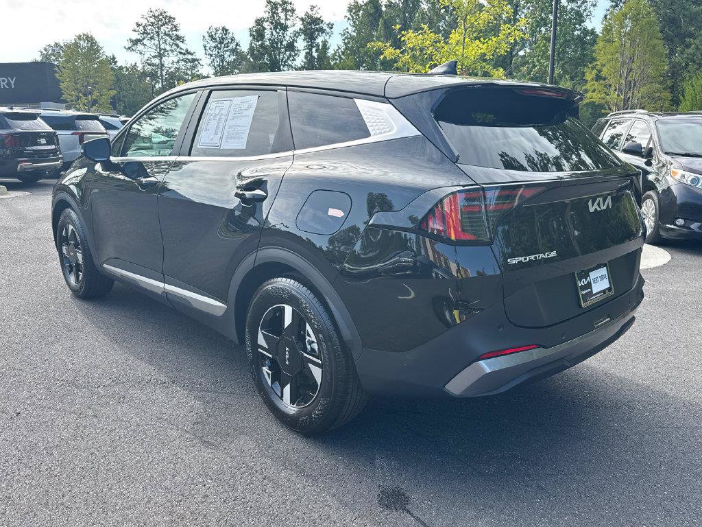 Used 2026 Kia Sportage LX w/ LX Convenience Package FWD image 5