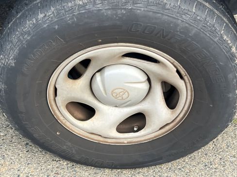 Used 2005 Toyota Tundra SR5 image 12