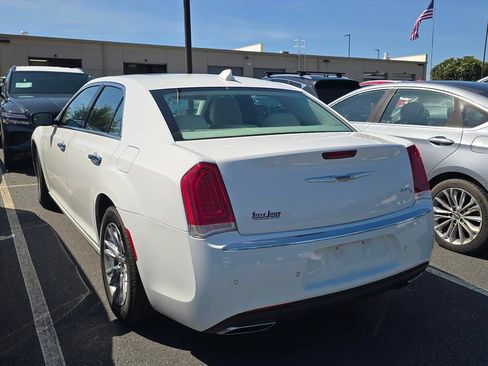 Used 2016 Chrysler 300 C w/ Safetytec Plus Group RWD image 5