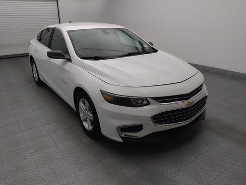 Used 2018 Chevrolet Malibu LS FWD image 13