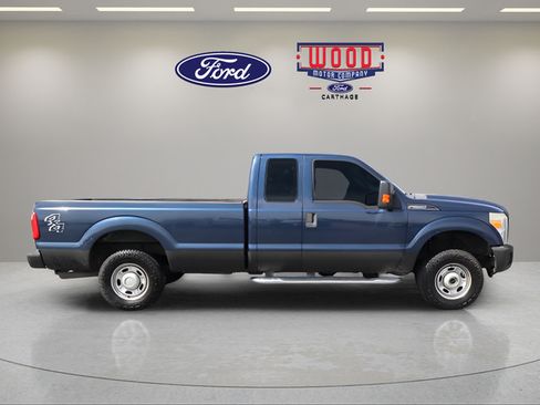 Used 2013 Ford F250 XL w/ PWR Equipment Group AWD/4WD image 2