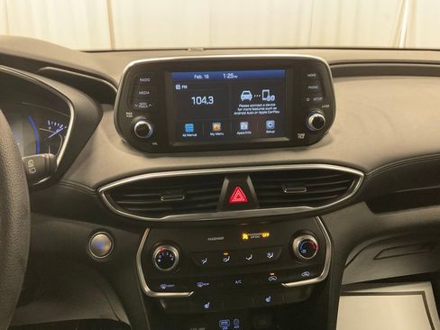 Used 2019 Hyundai Santa Fe SEL image 18