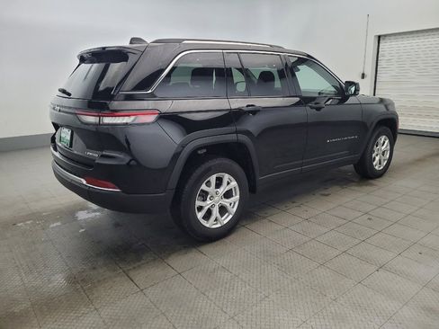 Used 2023 Jeep Grand Cherokee Limited w/ Luxury Tech Group II image 10