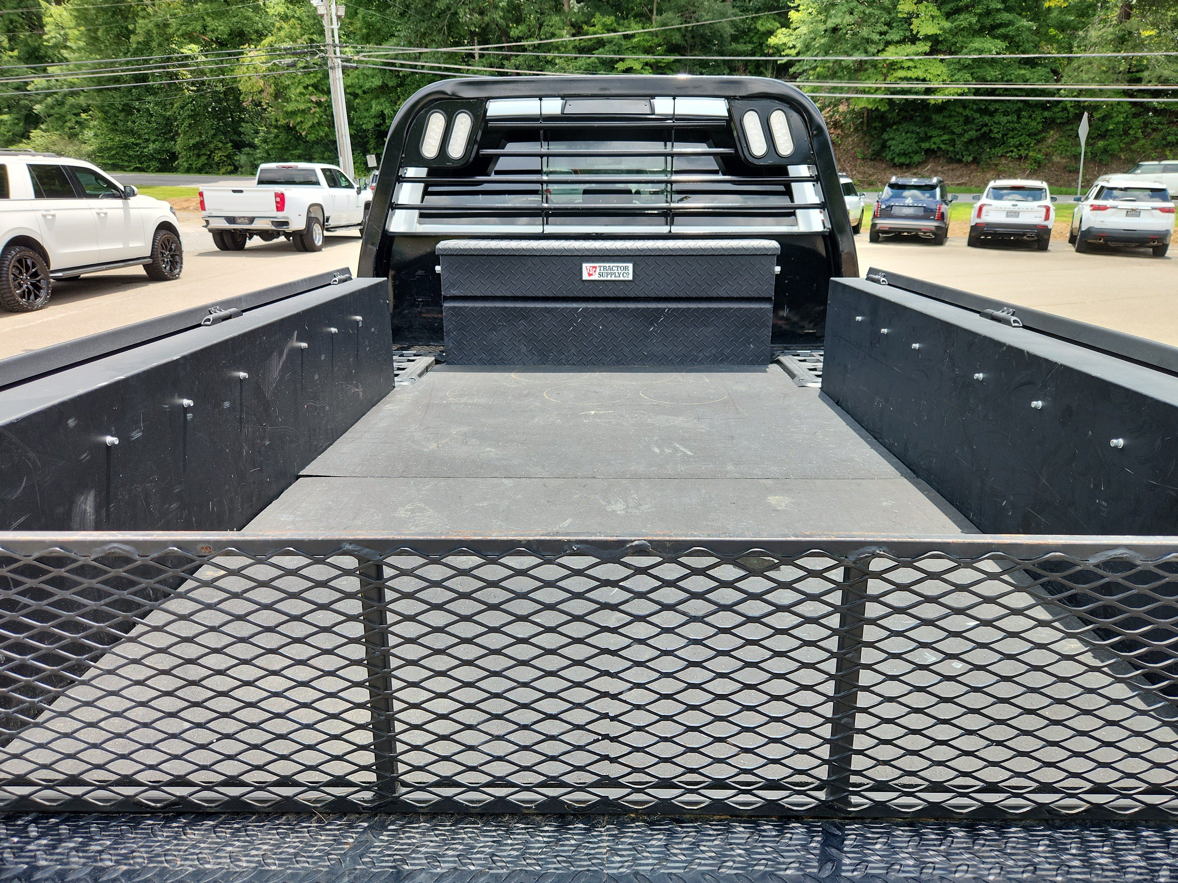 Used 2024 RAM 3500 Tradesman w/ Chrome Appearance Group AWD/4WD image 48
