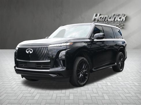 Used 2025 INFINITI QX80 Sensory AWD/4WD image 5