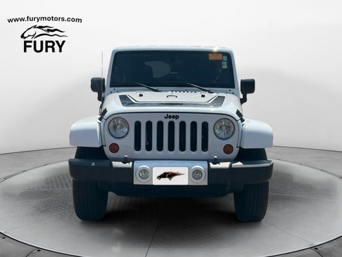 Used 2012 Jeep Wrangler Unlimited Sahara AWD/4WD image 8