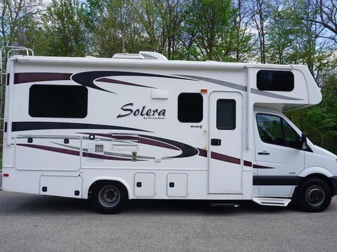 Used 2012 Mercedes-Benz Sprinter 3500 image 6