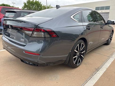 Used 2024 Honda Accord Touring image 4