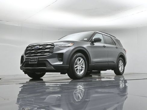 New 2026 Ford Explorer Active RWD image 43