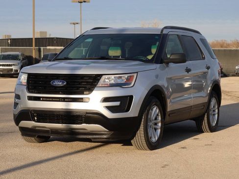 Used 2016 Ford Explorer 4WD image 6