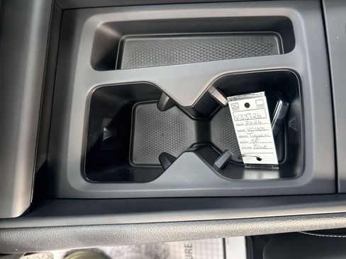 New 2026 Volkswagen Tiguan SE AWD/4WD image 36