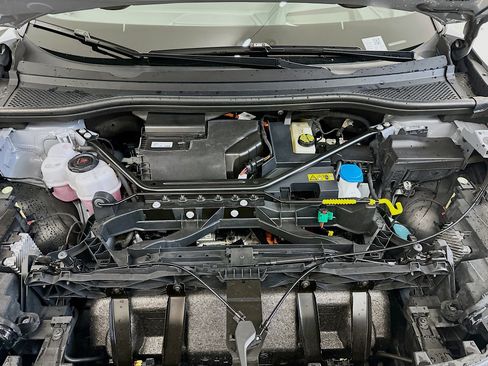 Used 2022 Audi Q4 e-tron Prestige image 36