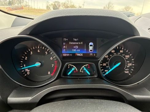 Used 2018 Ford Escape SE w/ SE Sync 3 Package image 12
