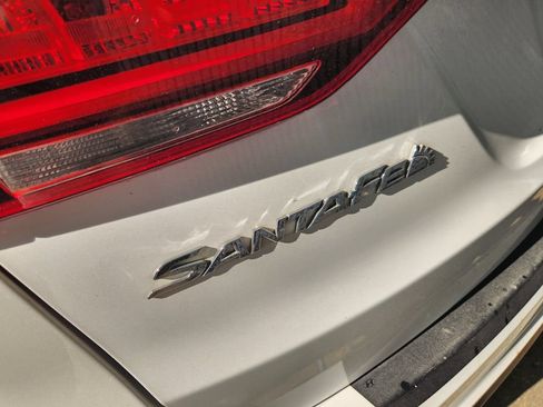 Used 2017 Hyundai Santa Fe Sport w/ 2.4L Tech Package 04 FWD image 10