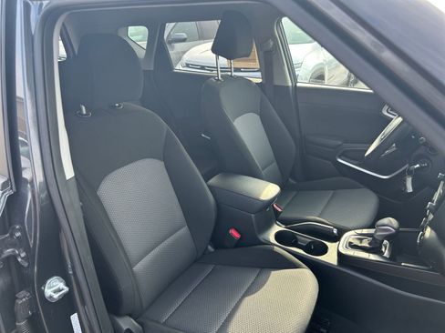 Used 2025 Kia Soul LX w/ LX Technology Package image 41