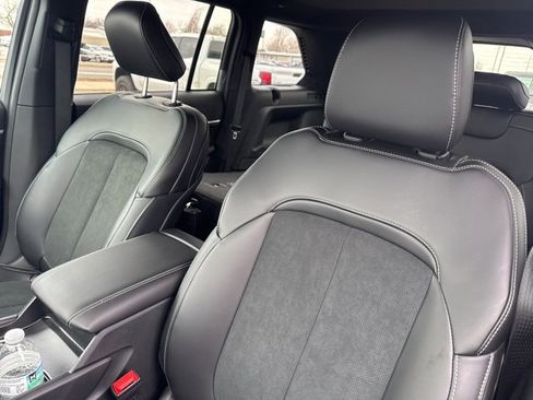 New 2026 Jeep Grand Cherokee Altitude image 11