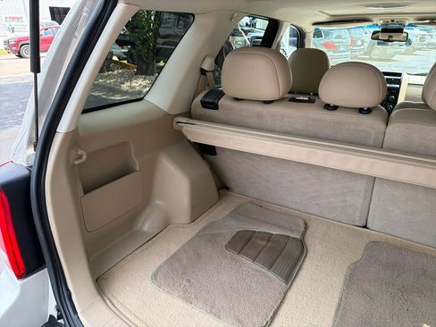 Used 2009 Ford Escape Limited FWD image 22