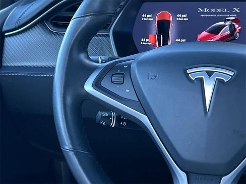 Used 2021 Tesla Model X Performance image 22