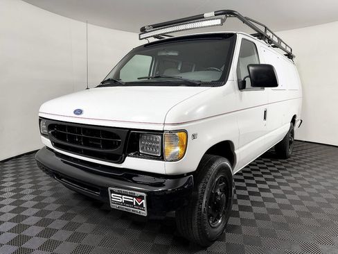 Used 1999 Ford E-350 and Econoline 350 XL RWD image 3
