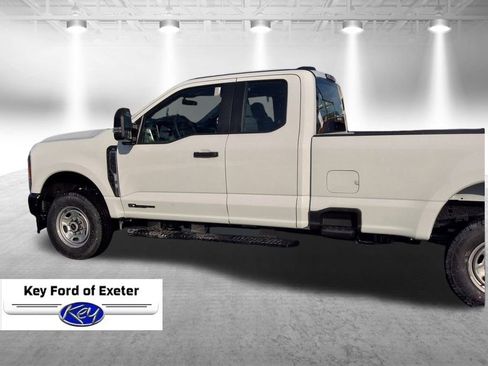 New 2026 Ford F250 XL w/ F-250 >10K GVWR Package image 8