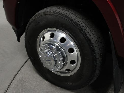 Used 2024 RAM 3500 Limited AWD/4WD image 10