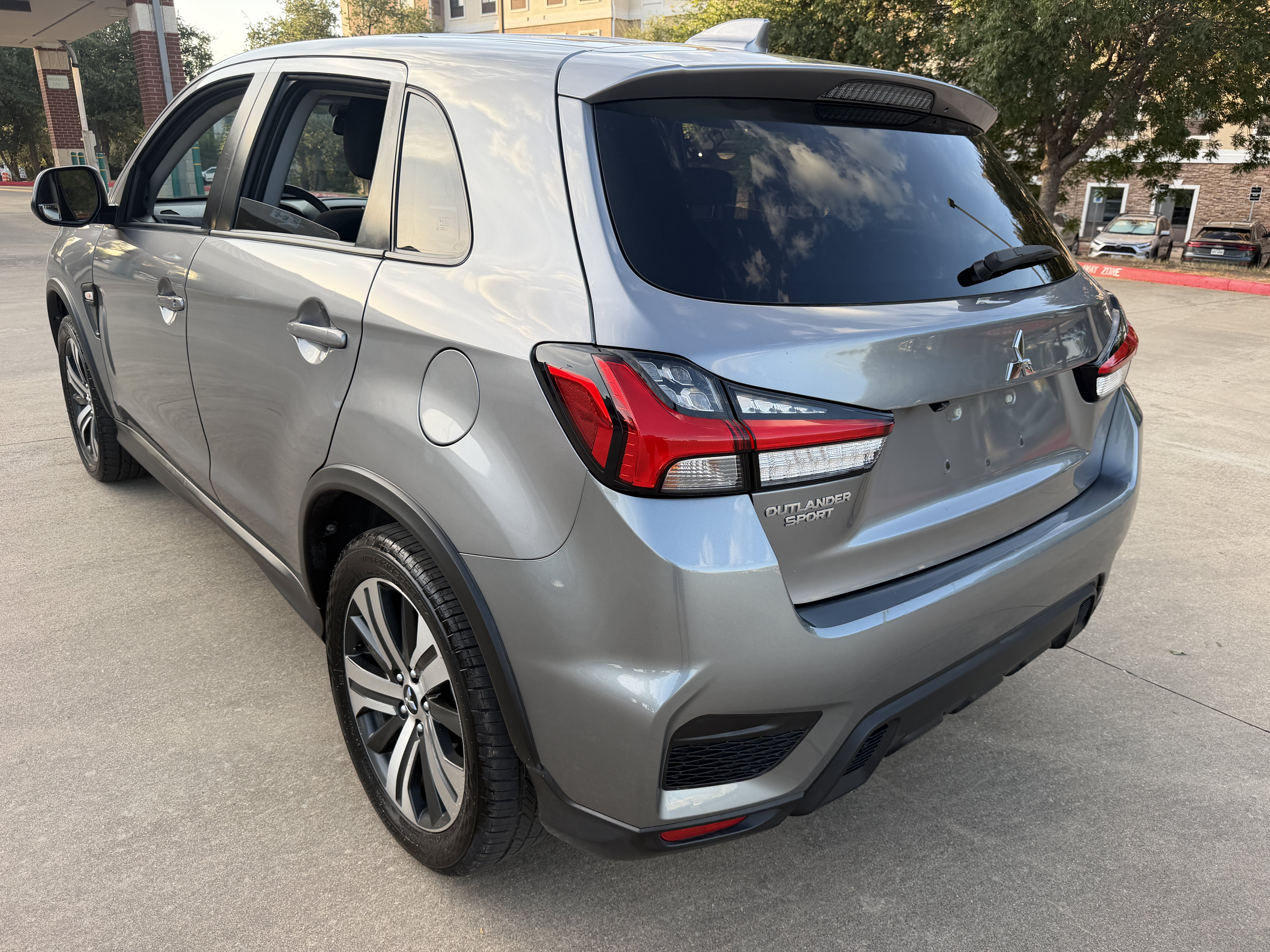 Used 2021 Mitsubishi Outlander Sport ES AWD/4WD image 5