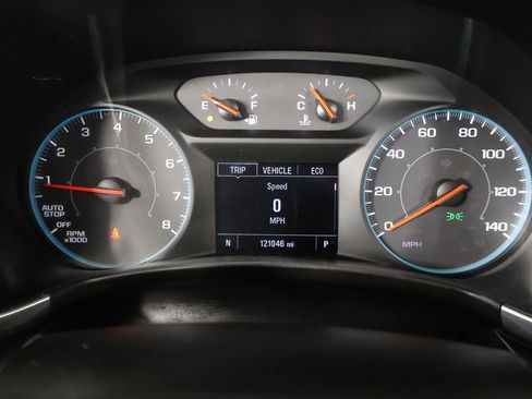 Used 2021 Chevrolet Equinox LS image 34