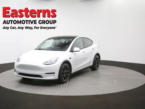 Used 2022 Tesla Model Y Long Range AWD/4WD image 49