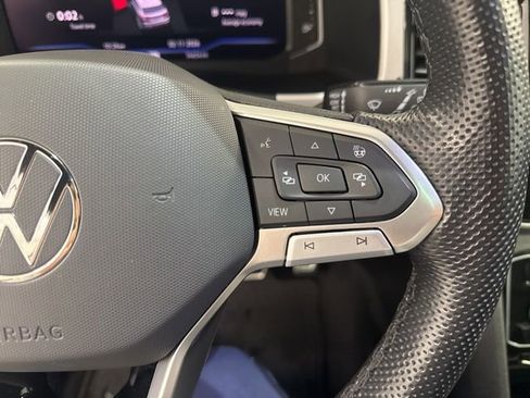 Certified 2022 Volkswagen Atlas Cross Sport SEL R-Line image 15