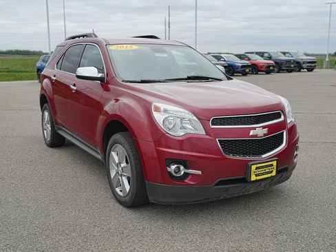 Used 2015 Chevrolet Equinox LT w/ Chrome Appearance Package FWD image 3