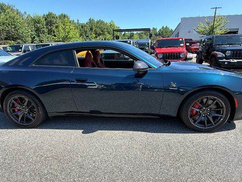 Used 2025 Dodge Charger Daytona Scat Pack w/ Track Pack AWD/4WD image 7