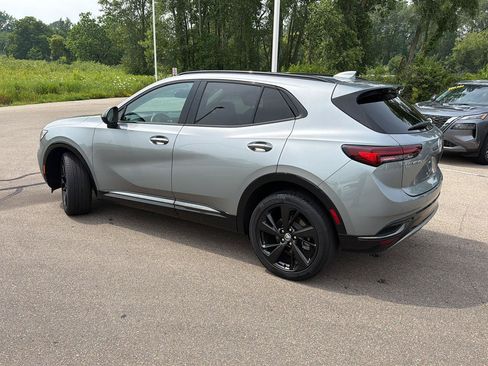 Used 2023 Buick Envision Preferred w/ Sport Touring Package AWD/4WD image 3