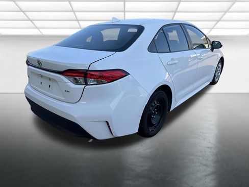 Used 2024 Toyota Corolla LE FWD image 3
