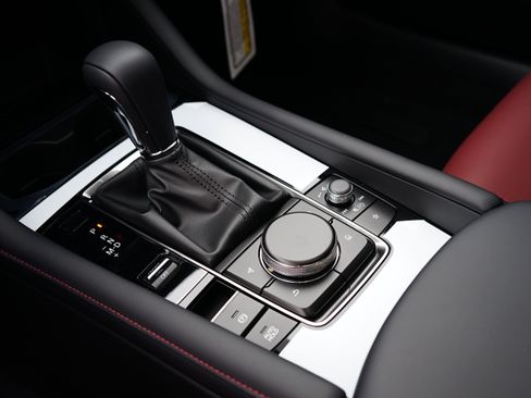 New 2026 MAZDA MAZDA3 Carbon w/ Appearance Package image 21